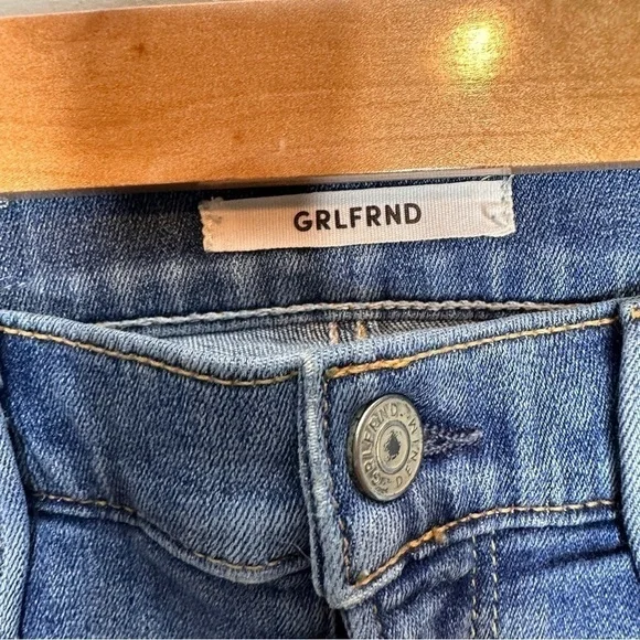 GRLFRND Candice A Love Song Distressed Raw Hem Mid-Rise Stretch Ankle denim Jean - Picture 4 of 9